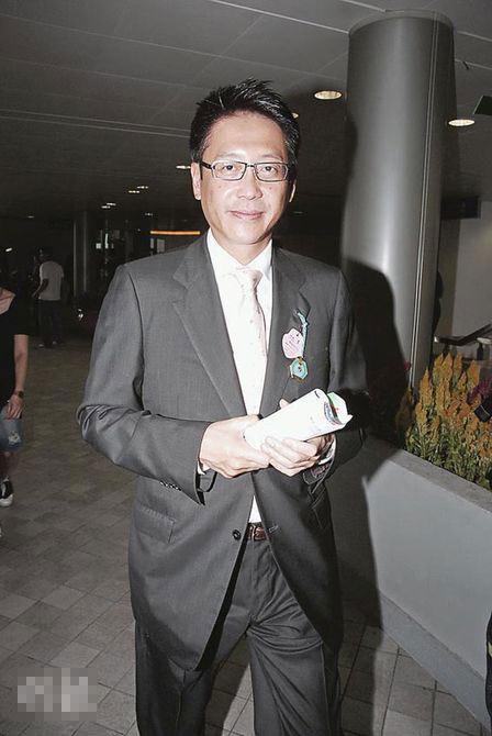 “落魄”千金黎姿，放著富二代許晉亨不要，為何偏偏嫁給瘸腿富豪