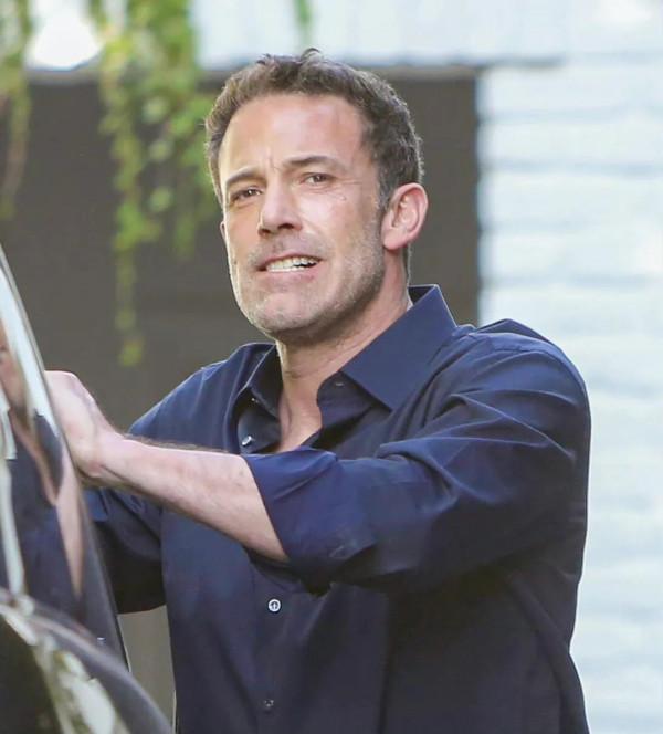 男星街拍|王嘉爾機場“遛彎兒”,甄子丹與基努在巴黎合拍新電影 男星街拍|王嘉爾機場“遛彎兒”,甄子丹與基努在巴黎合拍新電影