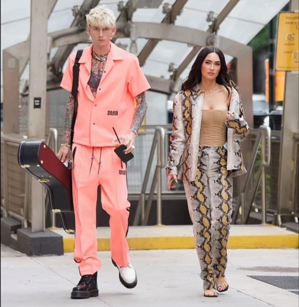 梅根福克斯公開了身體畸形的問題她表示我有很多深深的不安全感 梅根福克斯公開了身體畸形的問題她表示我有很多深深的不安全感