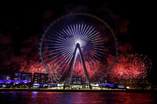 迪拜再添地標!世界上最大最高摩天輪“迪拜眼”開放 迪拜再添地標!世界上最大最高摩天輪“迪拜眼”開放