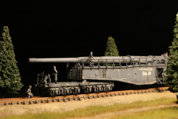 恐怖的古斯塔夫巨炮：射程37公里，炮彈重7噸，德軍卻吐槽不好用