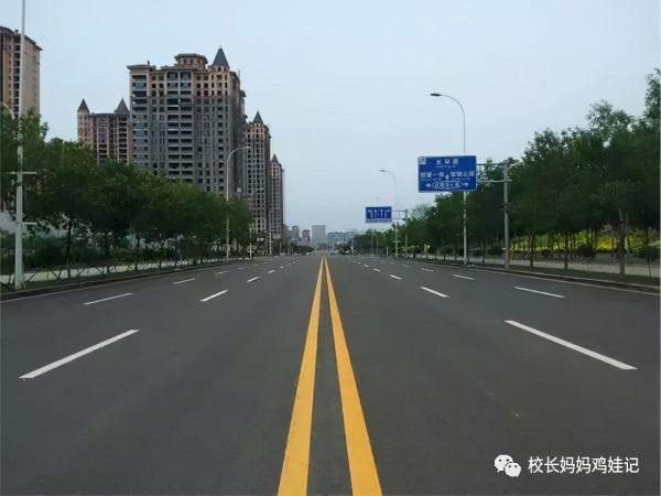 研究了小學和初中的英語教材,發現這難度也差太多了 研究了小學和初中的英語教材,發現這難度也差太多了