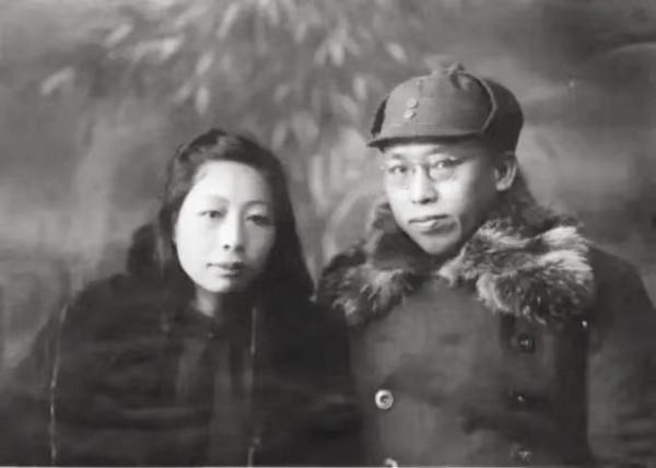 十大元帥夫人新中國成立後都擔任什麼工作，1955年有幾人授銜