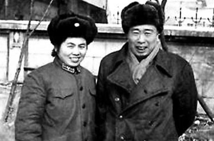 開國上將宋任窮的愛情:結婚的窯洞只有8平方米,夫妻風雨走過70年 開國上將宋任窮的愛情:結婚的窯洞只有8平方米,夫妻風雨走過70年