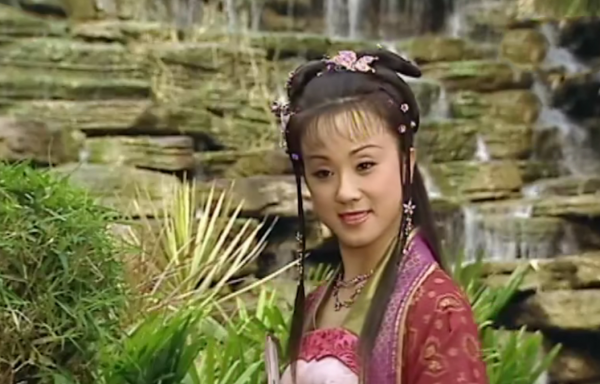 新古裝劇侮辱觀眾智商？來看看18年前的TVB劇，女扮男裝堪比整容