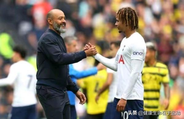 列維追悔莫及！強留穆里尼奧放棄的熱刺刺頭，數千萬歐元化為泡影