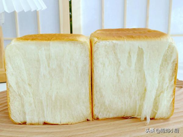 成本不到10元錢,1次發酵手撕吐司,組織綿密如棉花奶香味濃 成本不到10元錢,1次發酵手撕吐司,組織綿密如棉花奶香味濃
