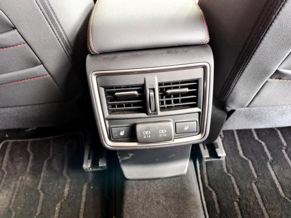 黑化夠徹底 實拍斯巴魯森林人運動版 配置挺厚道