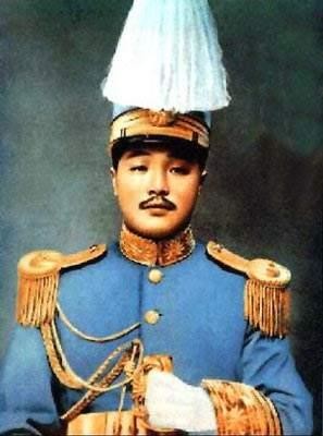 賀龍和周恩來關係有多好？當面開玩笑：你家餐桌上沒有大好形勢