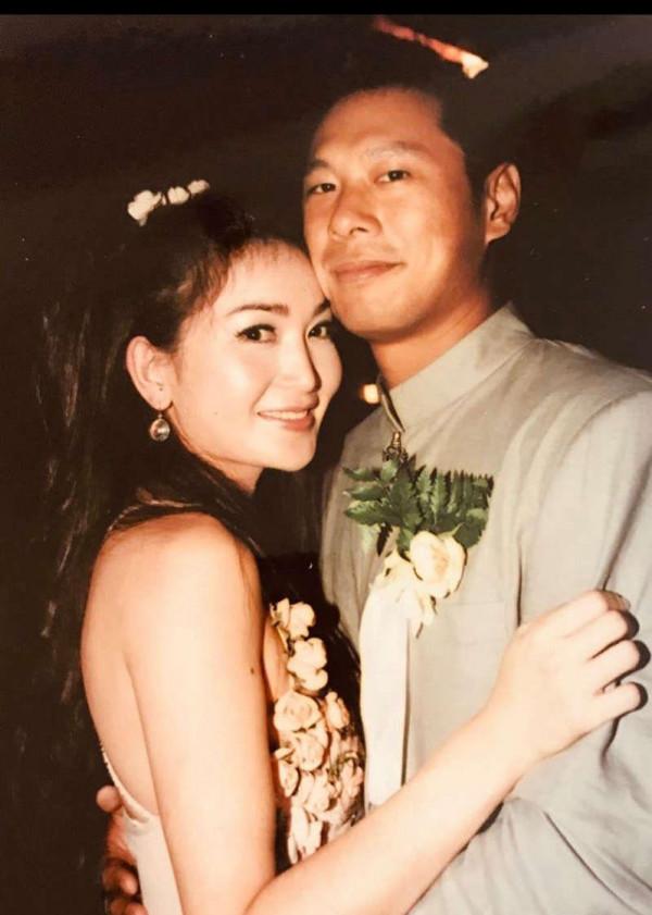 不傍大款，不炒緋聞，痴情的10位女港星，把生活過成了偶像劇