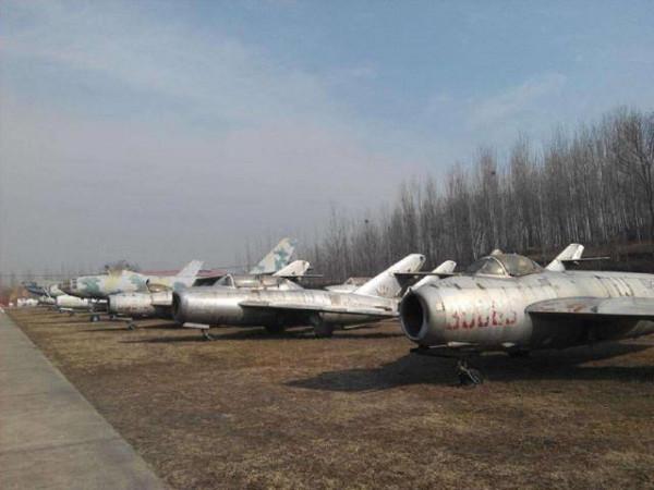全是二代機,我國飛機墳場有啥作用?戰時會是最快的飛機補充源 全是二代機,我國飛機墳場有啥作用?戰時會是最快的飛機補充源