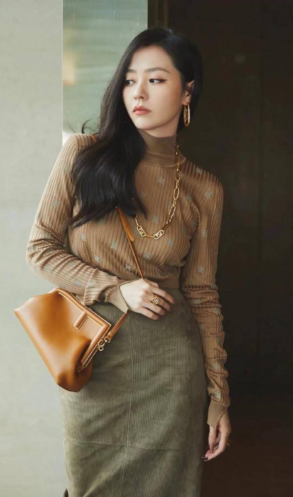 海豚音女神張靚穎高畫質寫真