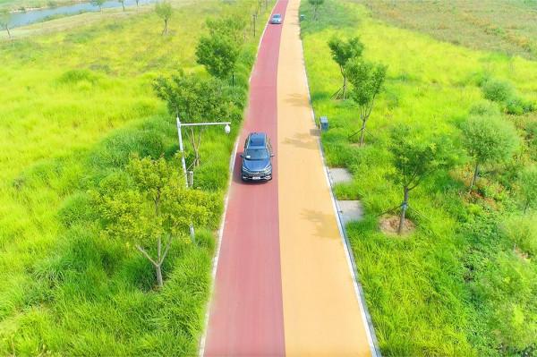 試駕瑞虎8鯤鵬版:動力感受足夠讓人驚喜 細節設計也沒落下 試駕瑞虎8鯤鵬版:動力感受足夠讓人驚喜 細節設計也沒落下