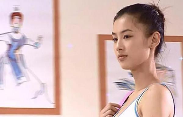 18個“曇花”明星巔峰PK，下坡路走成斷崖墜落，是倒黴還是太作？