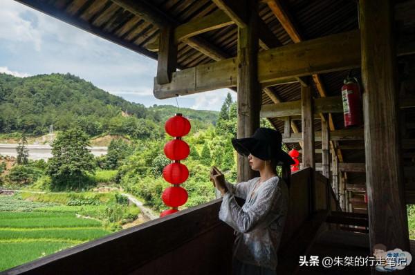 泰順最獨特的一座廊橋，不對稱的奇特結構，堪稱廊橋中的比薩斜塔