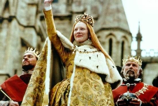 伊麗莎白一世25歲登基，為保住青春一輩子戴假髮抹鉛粉，69歲去世