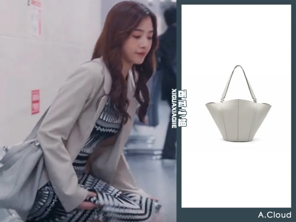 真好，張含韻沒有演傻白甜！|《愛很美味》造型解析