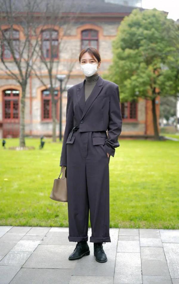 看街拍 識包包:9組Hermès愛馬仕菜籃子穿搭示範 看街拍 識包包:9組Hermès愛馬仕菜籃子穿搭示範