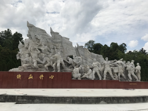 這支給她們帶來解放的軍隊,今天依舊是成就夢想的舞臺 這支給她們帶來解放的軍隊,今天依舊是成就夢想的舞臺