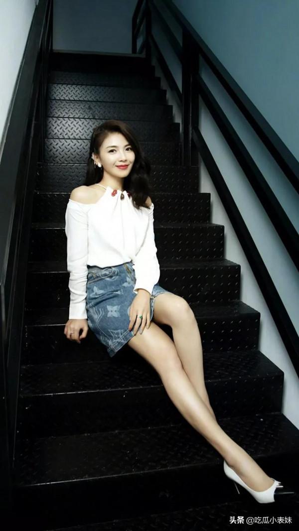 劉濤，千姿百媚，優雅氣質，腰細腿長