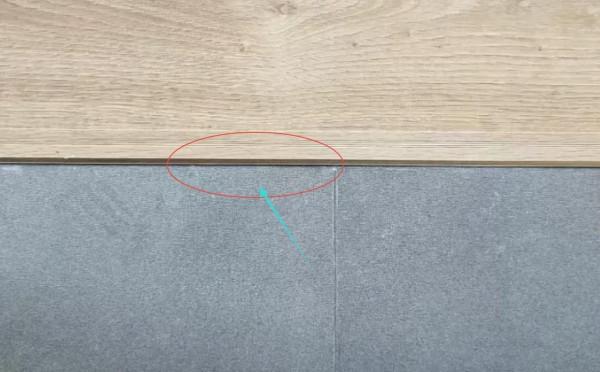 裝修鋪木地板的時候，怎麼做才能不掉坑？