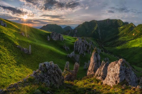 你還在輕信別人口中的高加索嗎?現在去看看它真實模樣 你還在輕信別人口中的高加索嗎?現在去看看它真實模樣