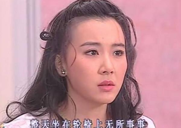 主角濾鏡真神奇,明明女配更亮眼,當年卻能洗腦自己女主最美 主角濾鏡真神奇,明明女配更亮眼,當年卻能洗腦自己女主最美