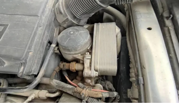 翻新“破爛不堪”的寶馬X5,車主硬是把X5當拖拉機開了7年 翻新“破爛不堪”的寶馬X5,車主硬是把X5當拖拉機開了7年