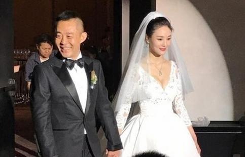 侯勇:從屠夫到影帝,3婚娶90後富家女,他的人生是否真完美了? 侯勇:從屠夫到影帝,3婚娶90後富家女,他的人生是否真完美了?