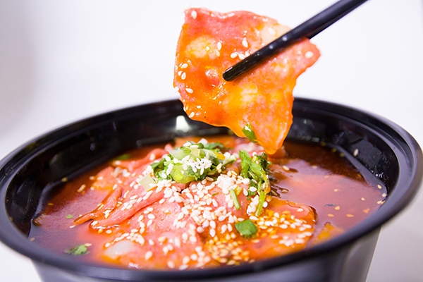 慢性咽炎究竟能不能根治？咽炎反覆發作，3種生活惡習，儘早戒除