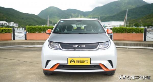 新車 | 吸引年輕人不止靠“萌系設計”，試駕比亞迪海豚時尚版