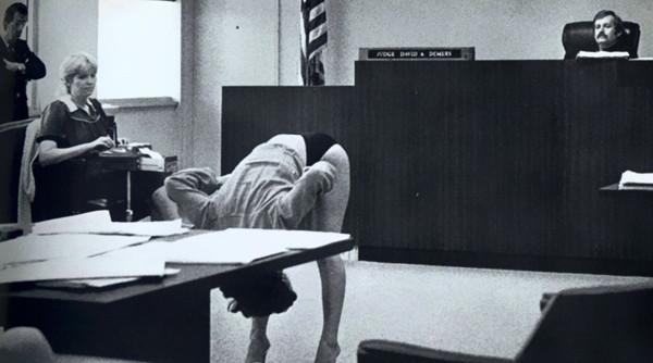 一組&OpenCurlyDoubleQuote;彌足珍貴&rdquo;的歷史舊照，拒絕行納粹禮的孤獨者，最美的自殺