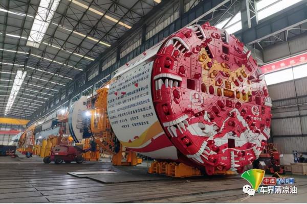 川藏鐵路，穿越高山河谷的千公里級地鐵，基建狂魔的史詩級鉅製