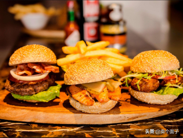 每逢佳節胖三斤,別慌!四個補救辦法已幫你整理好 每逢佳節胖三斤,別慌!四個補救辦法已幫你整理好