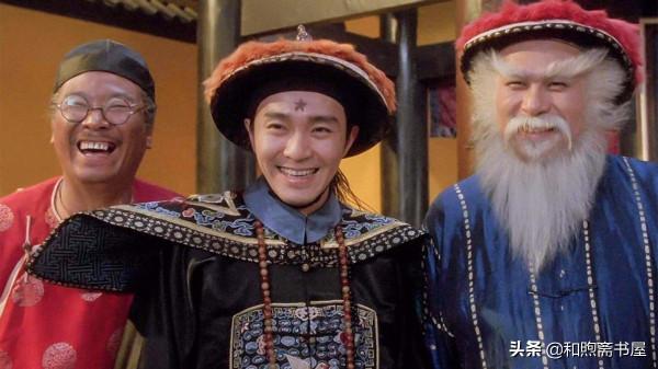 民間故事:途徑墳地,商人發現了自己的墓碑,村裡人躲著他走 民間故事:途徑墳地,商人發現了自己的墓碑,村裡人躲著他走