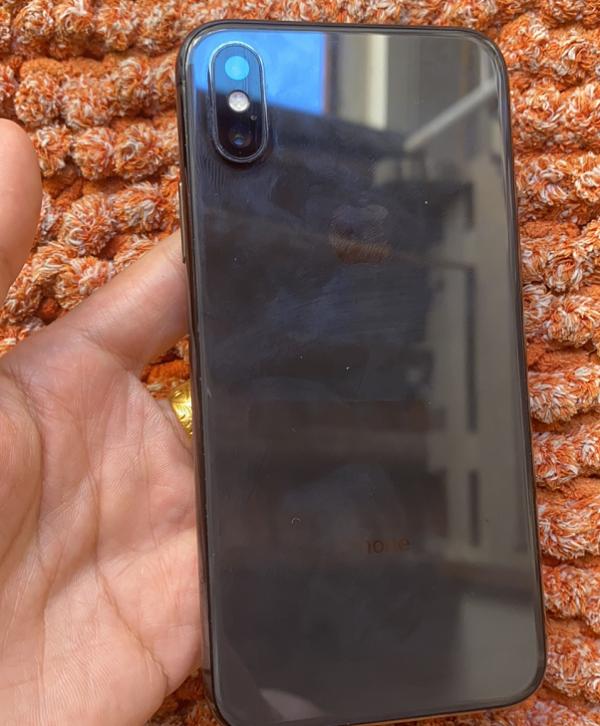 捨不得iPhone13，學生黨買二手iPhoneXs居然翻車了