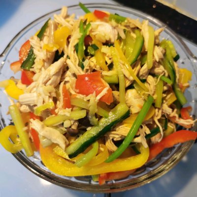 做法簡單零失敗的雞絲涼拌菜,減肥必備 做法簡單零失敗的雞絲涼拌菜,減肥必備