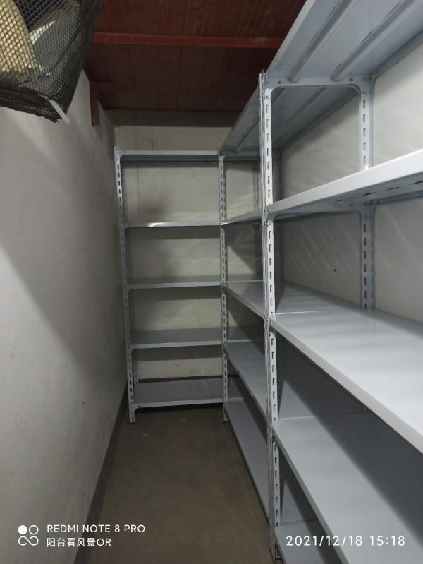 釣魚人的智慧無窮無盡,地下室秒變複式倉庫 釣魚人的智慧無窮無盡,地下室秒變複式倉庫