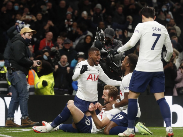 紅牌!2-2!孫興慜絕境爆發拯救熱刺,孔蒂瘋狂慶祝,克洛普無奈 紅牌!2-2!孫興慜絕境爆發拯救熱刺,孔蒂瘋狂慶祝,克洛普無奈