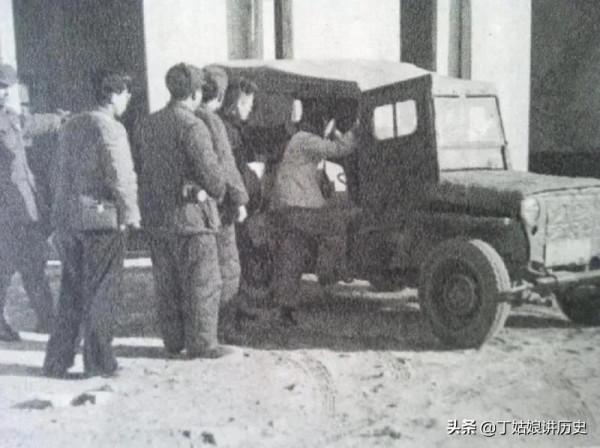 偷挖毛主席祖墳的兇手，躲在長沙當篾匠，因舉止怪異暴露被處決