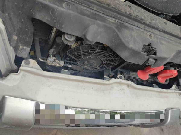 車齡16年的普拉多僅有噴漆，車還賣15萬，這保值率絕了