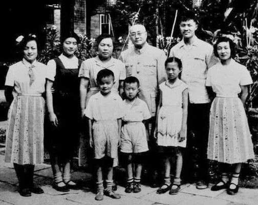 最長壽的開國元帥,94歲病逝後子女結局?7個子女卻出了4個少將 最長壽的開國元帥,94歲病逝後子女結局?7個子女卻出了4個少將