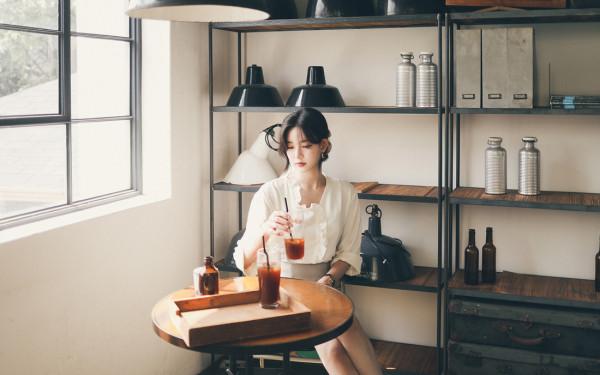 秋天即要滿足通勤,又不失女人味,一件好搭的雪紡襯衫真的是絕了 秋天即要滿足通勤,又不失女人味,一件好搭的雪紡襯衫真的是絕了