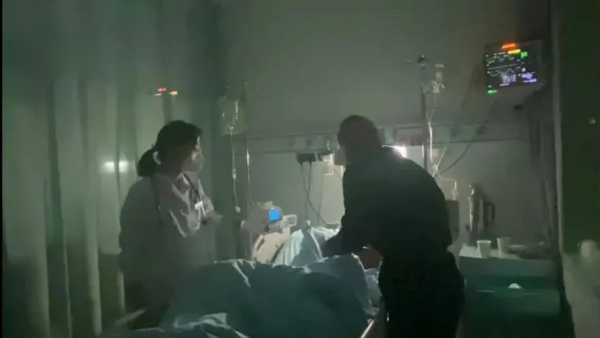 一邊防控 一邊救命&boxv;&OpenCurlyDoubleQuote;九死一生&rdquo;的&OpenCurlyDoubleQuote;高滲&rdquo;患者轉危為安