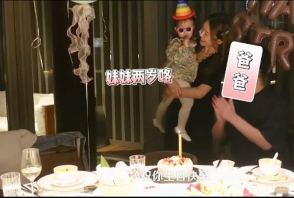 黃曉明baby官宣離婚,陳赫被推到風口浪尖,網友提醒張子萱要注意 黃曉明baby官宣離婚,陳赫被推到風口浪尖,網友提醒張子萱要注意