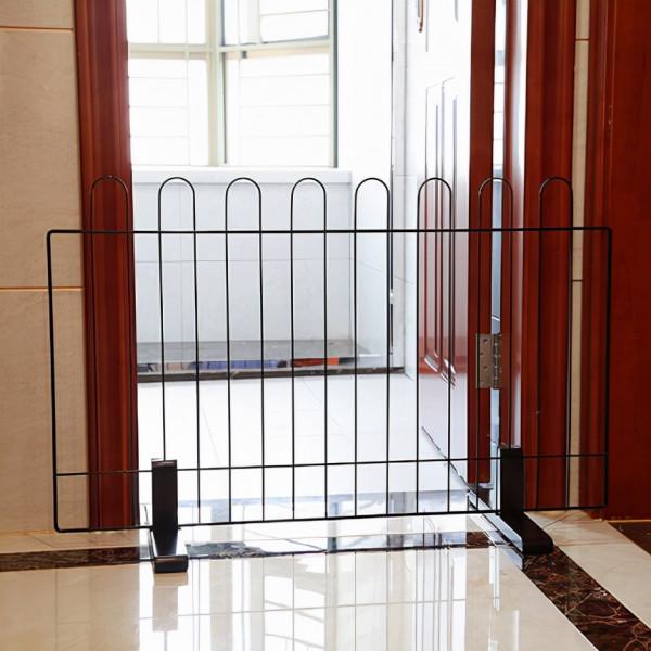 養狗是用籠子好還是圍欄好？