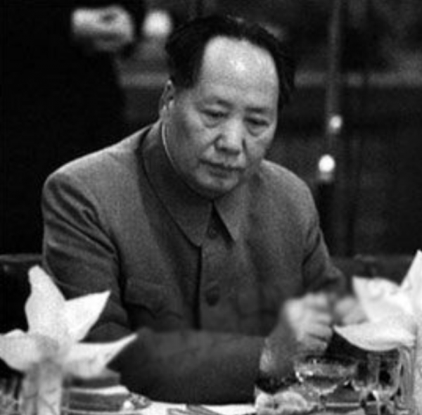 中尼珠峰主權歸屬引爭端，毛主席巧用妙招化解，挫敗印度不軌企圖