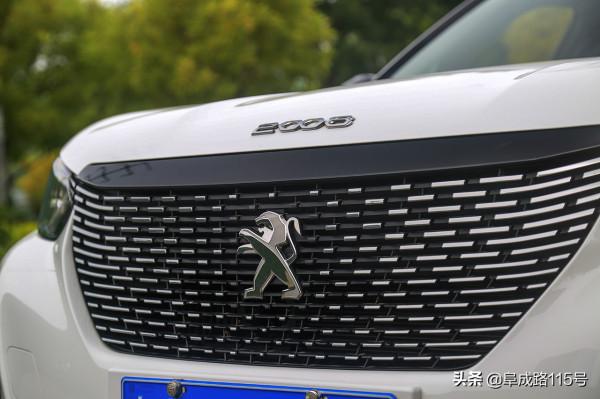 顏值線上卻被“卷”低油耗的東風標緻2008到底輸在哪？