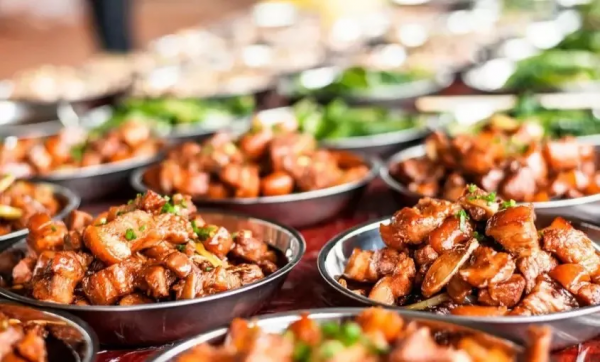 蘇州人的流水席,都在這不起眼的木園堂裡 蘇州人的流水席,都在這不起眼的木園堂裡