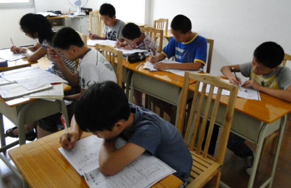 教培機構華麗變身，轉型後依然補課，受歡迎程度絲毫沒減少